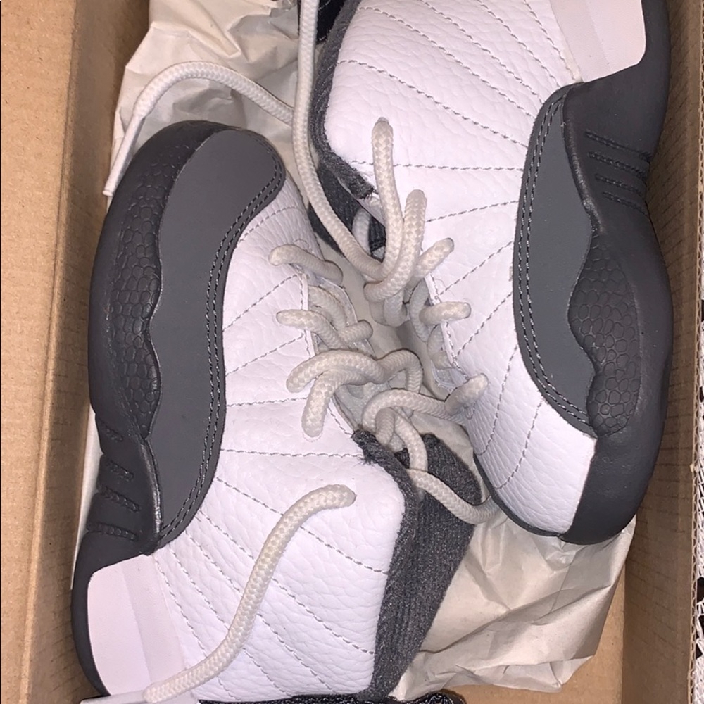 Kids sneakers